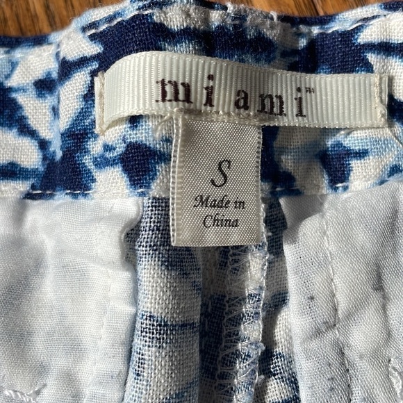 Miami Blue and White Shorts Size Small - Picture 4 of 5
